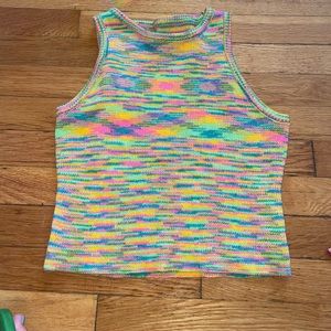 Cute knit material tank top multicolored
